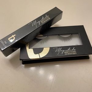 TORI BELLE 9 to 5 MAGNETUDE MAGNETIC EYELASHES AND MAGNETIC EYELINER